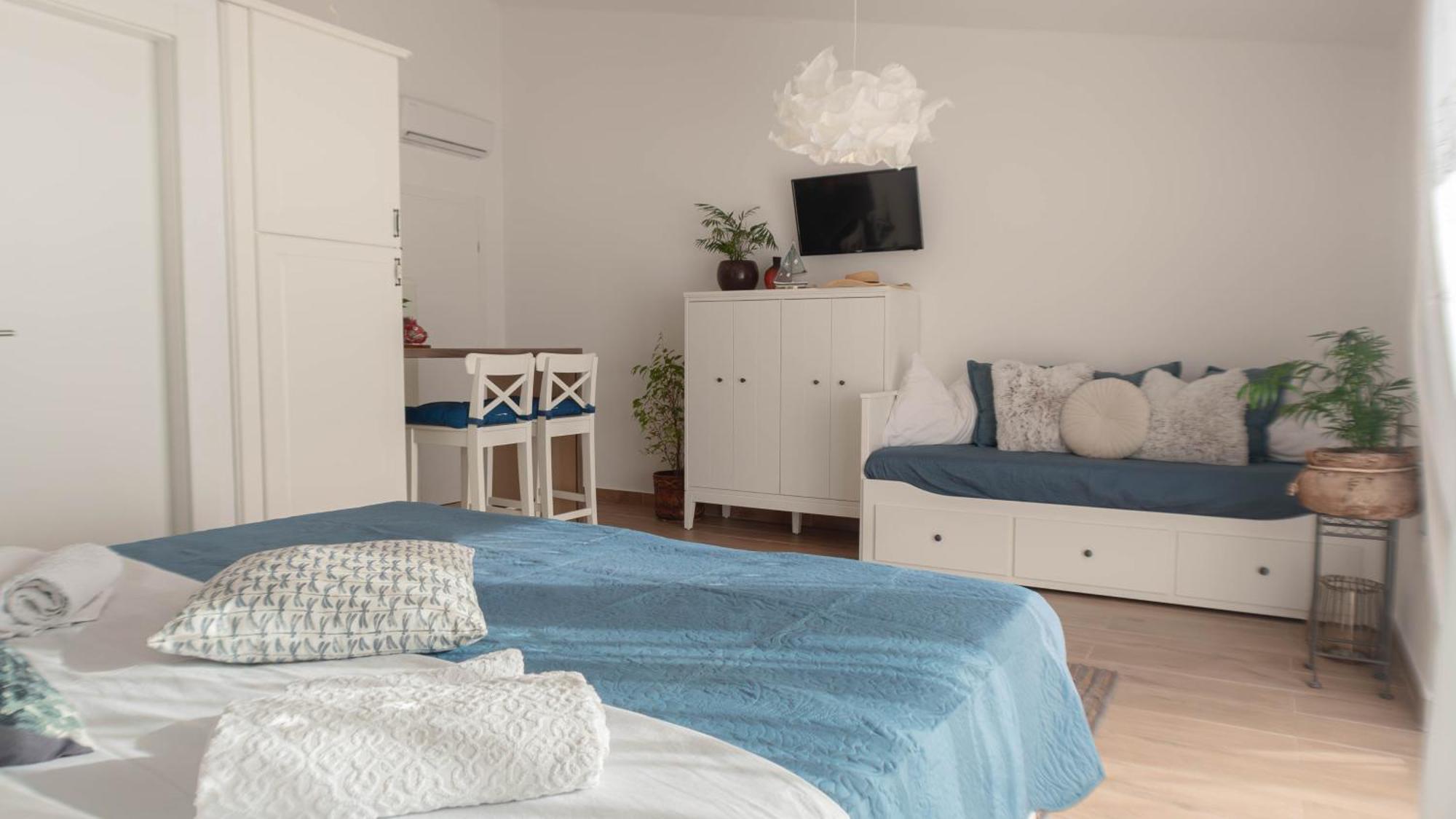 Apartments Horizont Rogoznica  Room photo